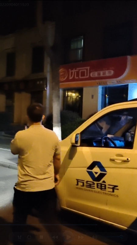 在成都疫情“靜默期”內(nèi)，成都萬全電子監(jiān)控中心、巡邏部門、工程部門一直保持全天在崗服務(wù)